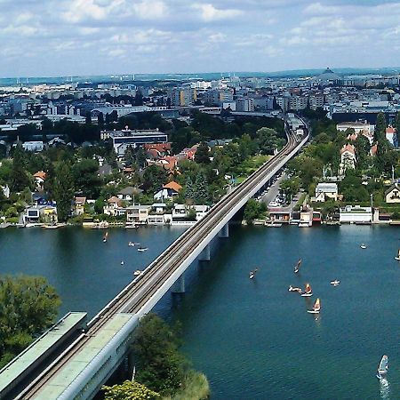 Zentrumnah Direkt An Ubahn Bei Un-Vic Und Am Badestrand Βιέννη Εξωτερικό φωτογραφία